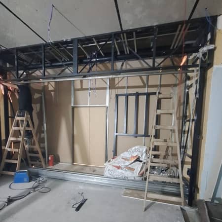 Colocación de Cortinas Metálicas