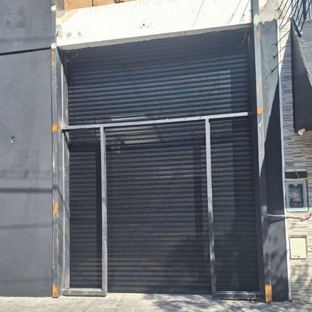Instalación de Cortinas Metálicas